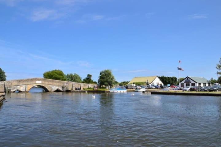 Fabulous 2 Bedroom Dog Friendly Chalet 5 Min Walk To Beach, Nr Gt Yarmouth & Norfolk Broads Scratby Exterior photo